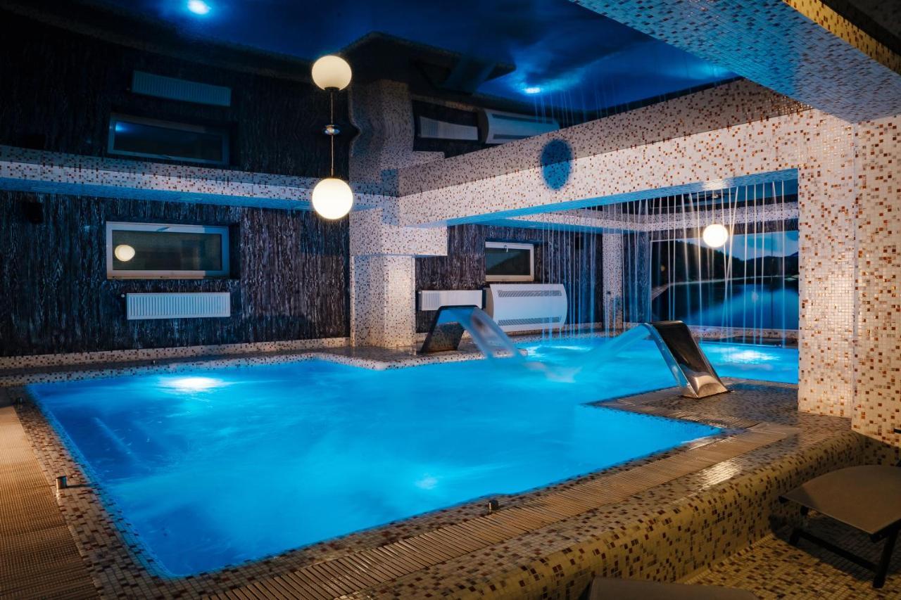 Aparthotel Marmaros &