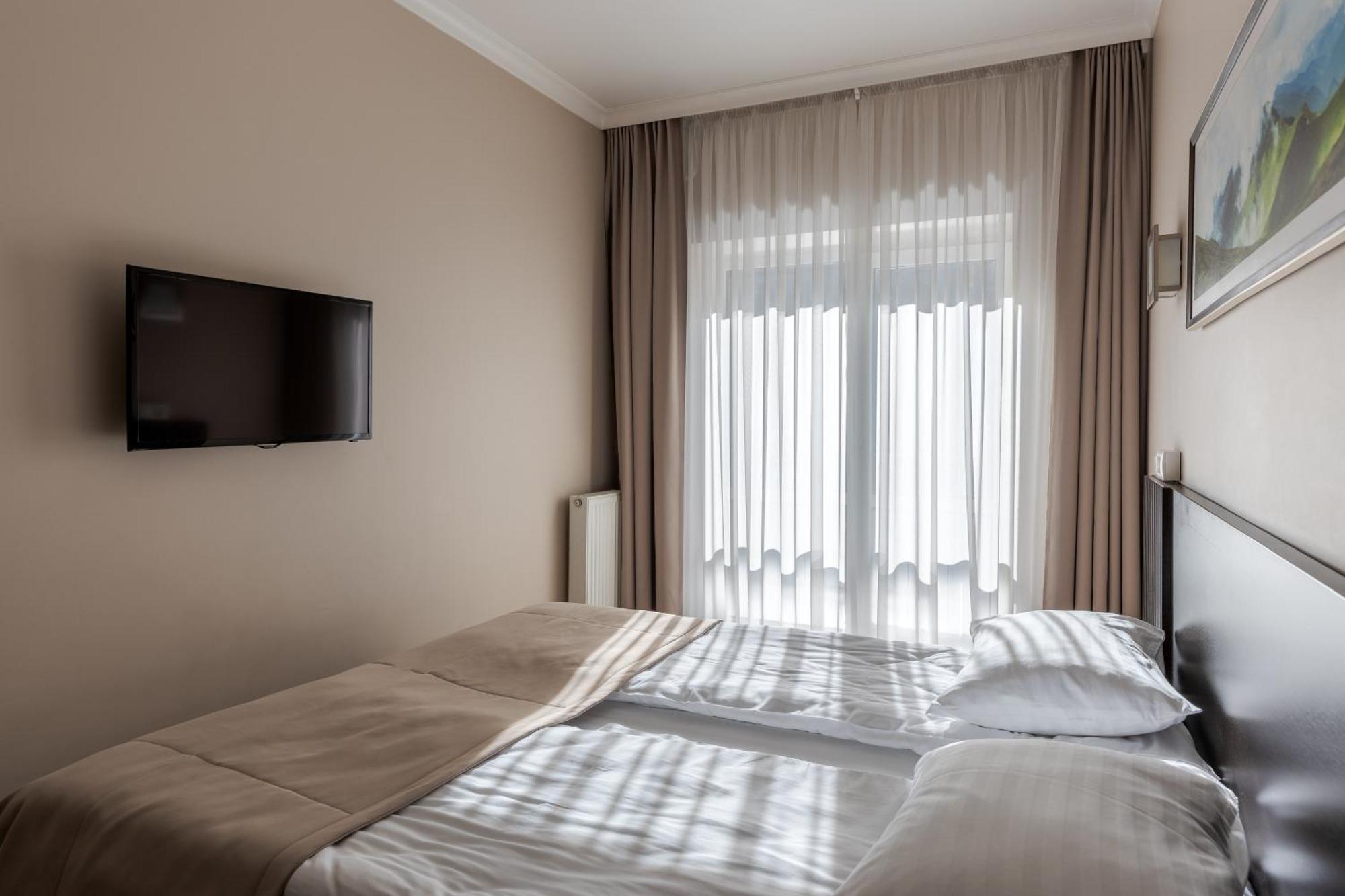 Aparthotel Marmaros & 3*